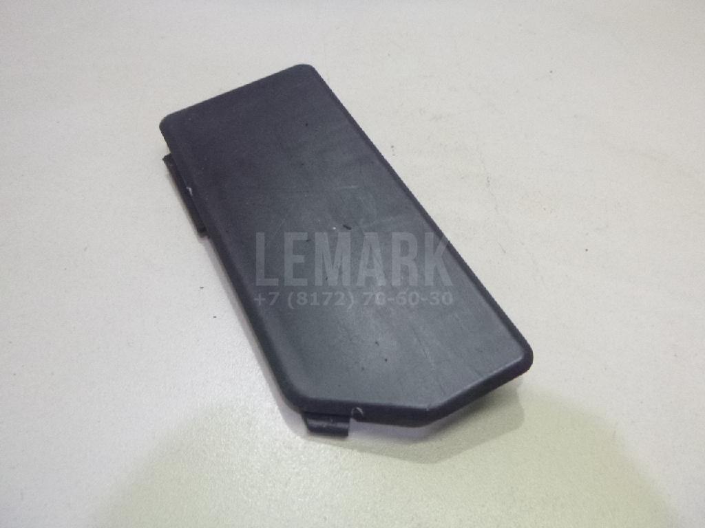 Накладка (кузов внутри) 884078H300 Nissan