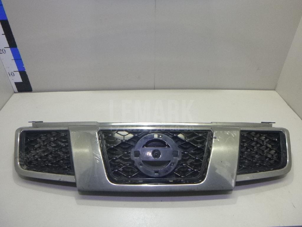 Решетка радиатора 623103UB0B Nissan