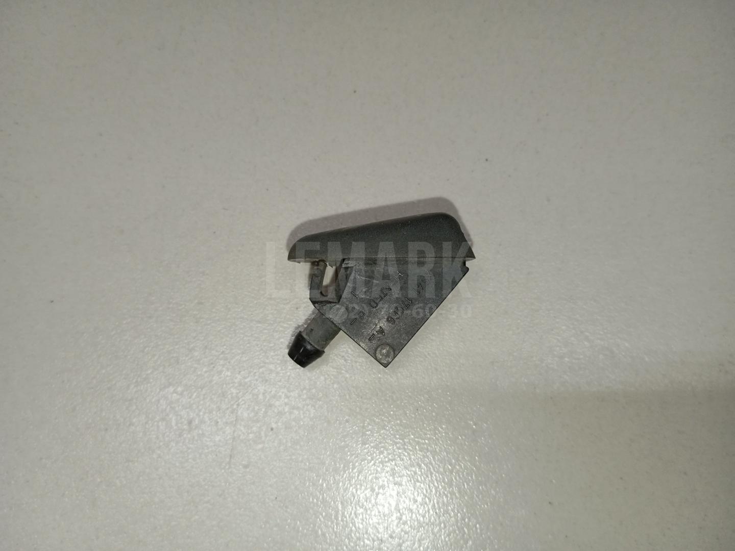 Форсунка омывателя лобового стекла 1541863 Ford