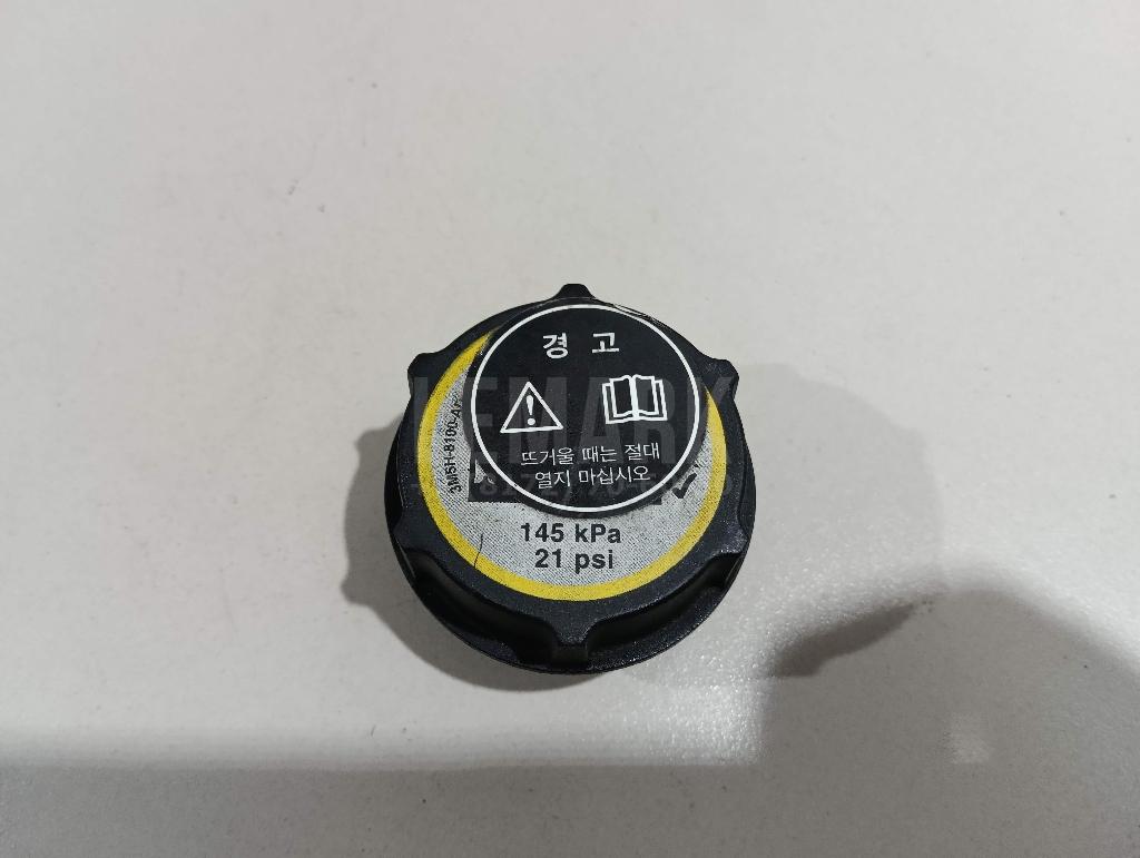 Крышка расширительного бачка LR000243 Land Rover