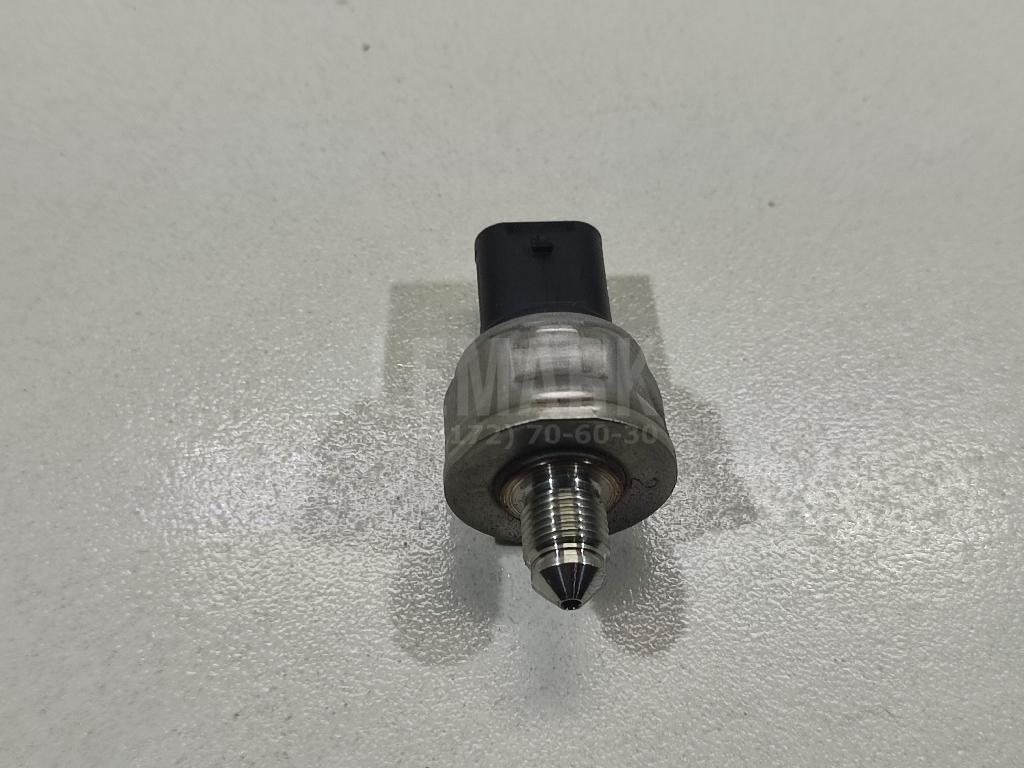 Датчик давления топлива 06L906054E VAG