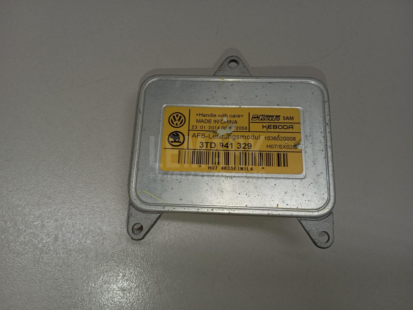 Блок управления светом 3TD941329 VAG