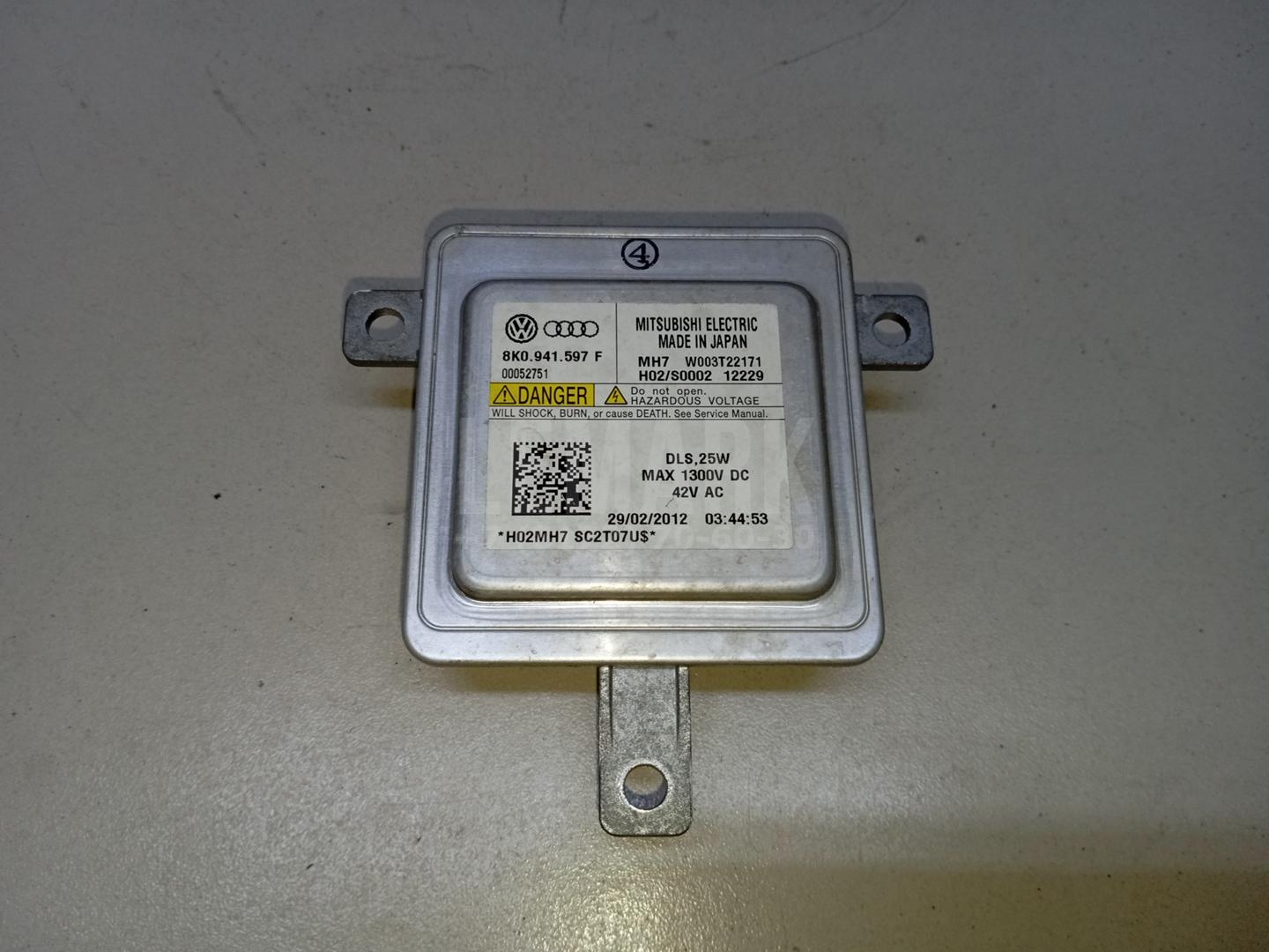 Блок ксеноновой лампы 8K0941597F VAG