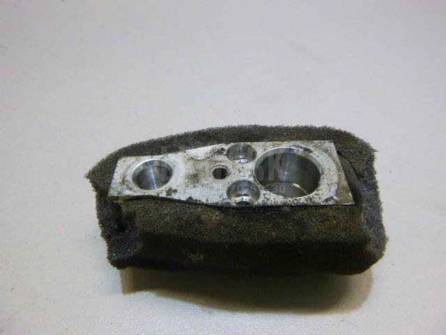 Клапан кондиционера 922001HP0C Nissan