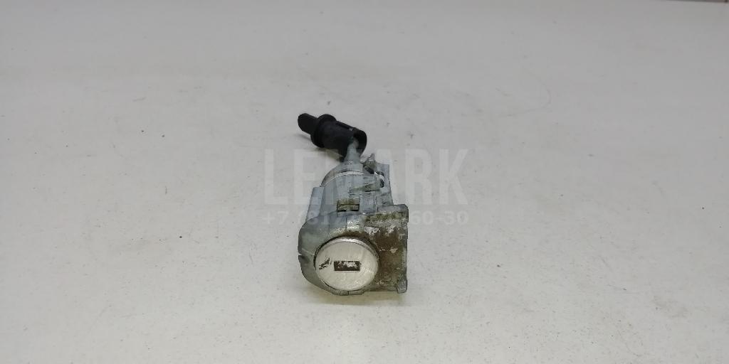 Вставка замка двери лев. для  BMW 3-serie E92/E93 2006-2012