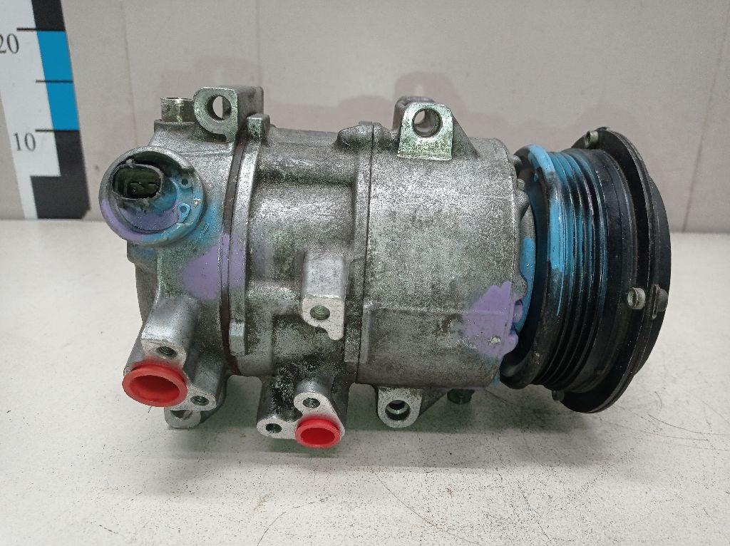 Компрессор кондиционера 8831006390 Toyota