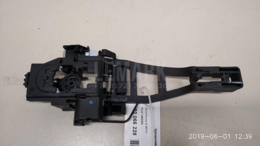 Кронштейн ручки 1869285 Ford