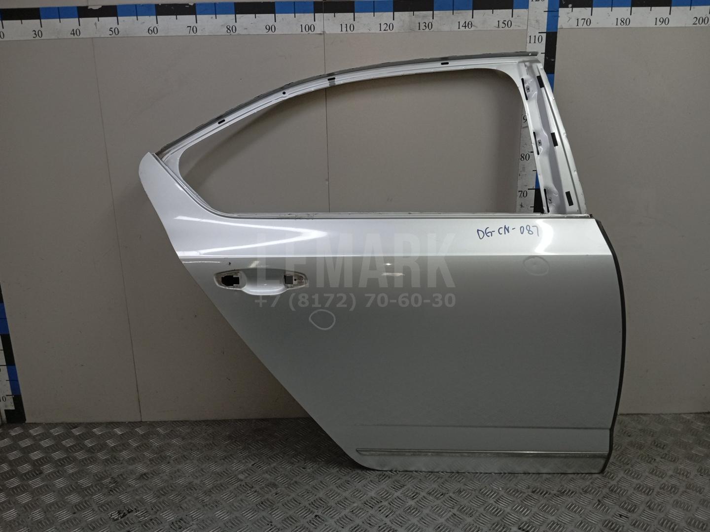 Дверь задняя правая 5ED833052A VAG