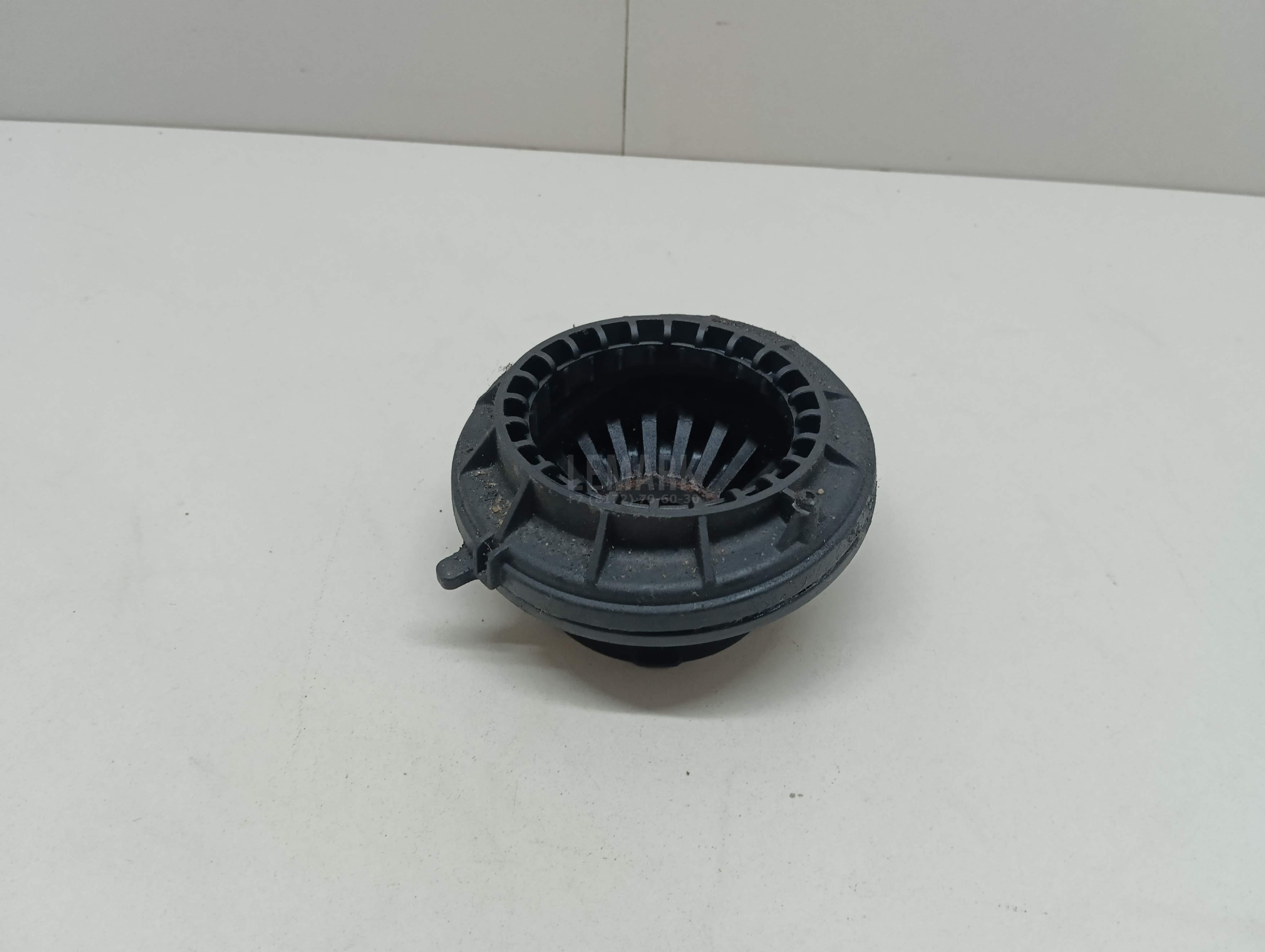 Подшипник опоры переднего амортизатора LR018785 Land Rover