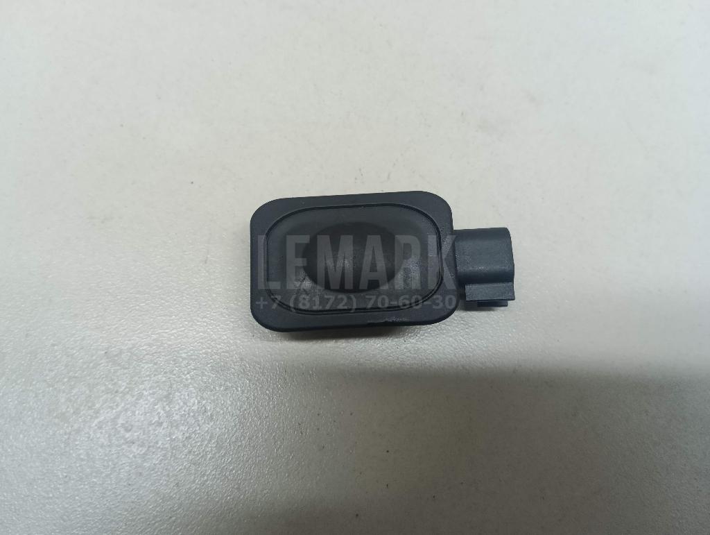 Кнопка открывания багажника LR029038 Land Rover