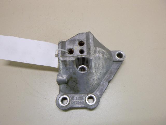 Кронштейн КПП 4521023010 Hyundai-Kia