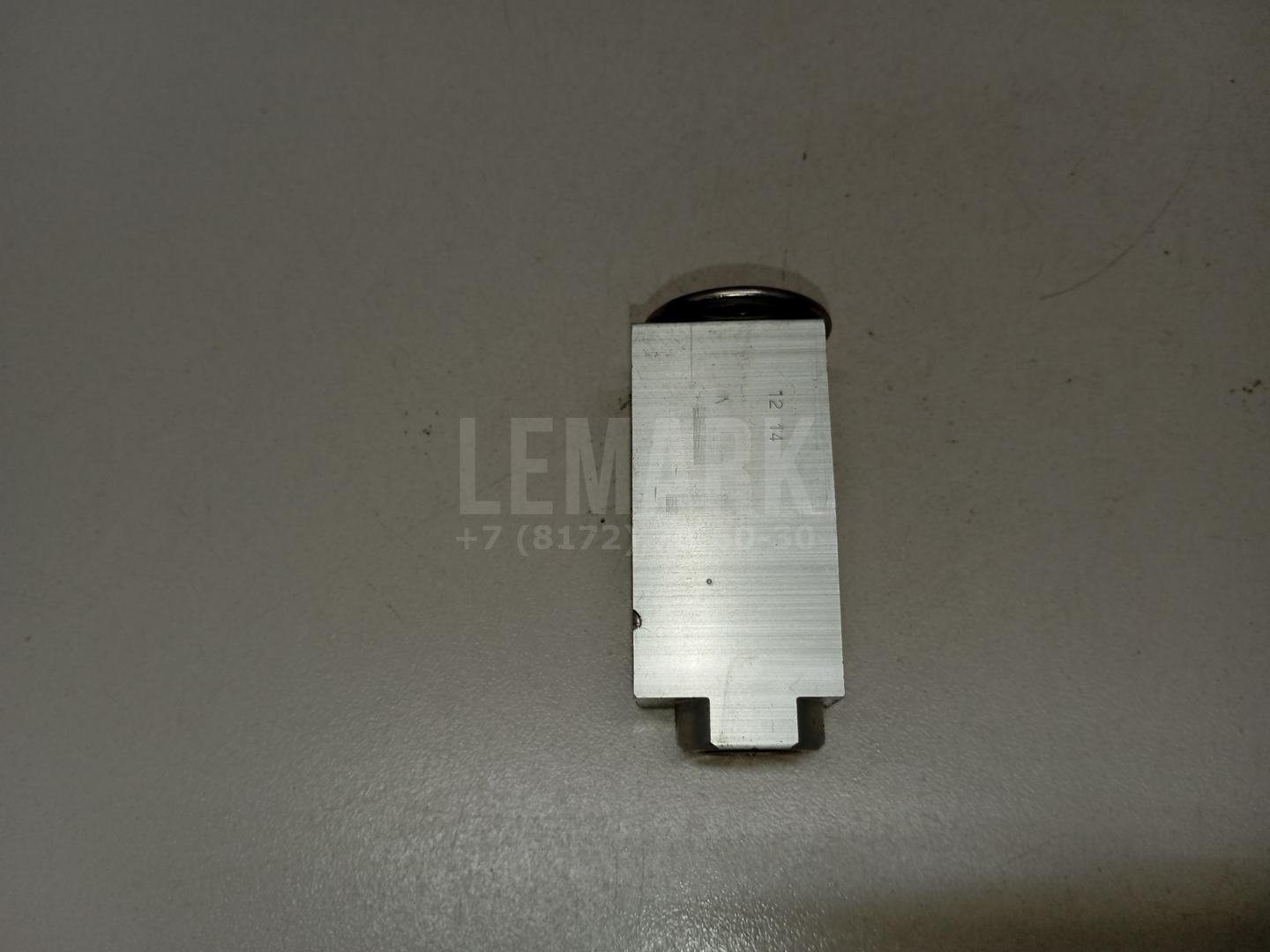 Клапан кондиционера 5Q0820679 VAG