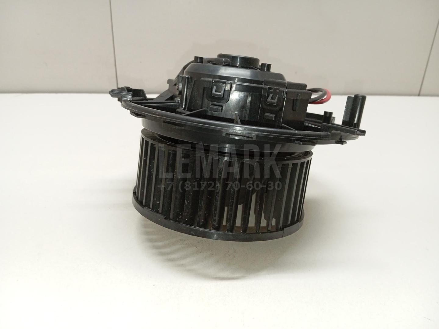 Моторчик отопителя 5QD819021A VAG