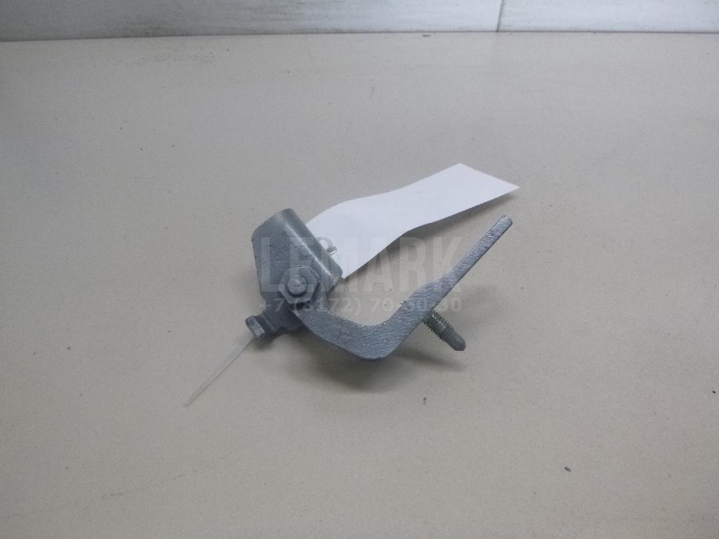 Петля двери задней правой нижняя 1778339 Ford