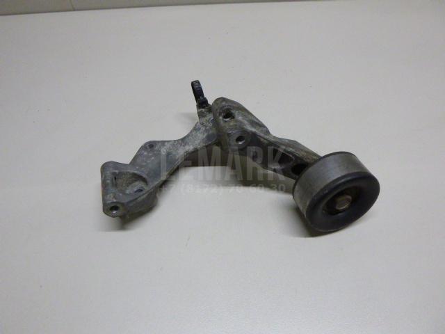 Кронштейн генератора 11710BB00A Nissan