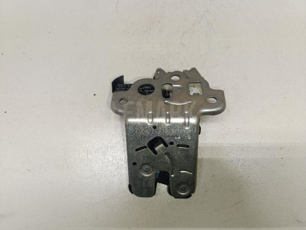 Замок багажника 8R0827505 VAG