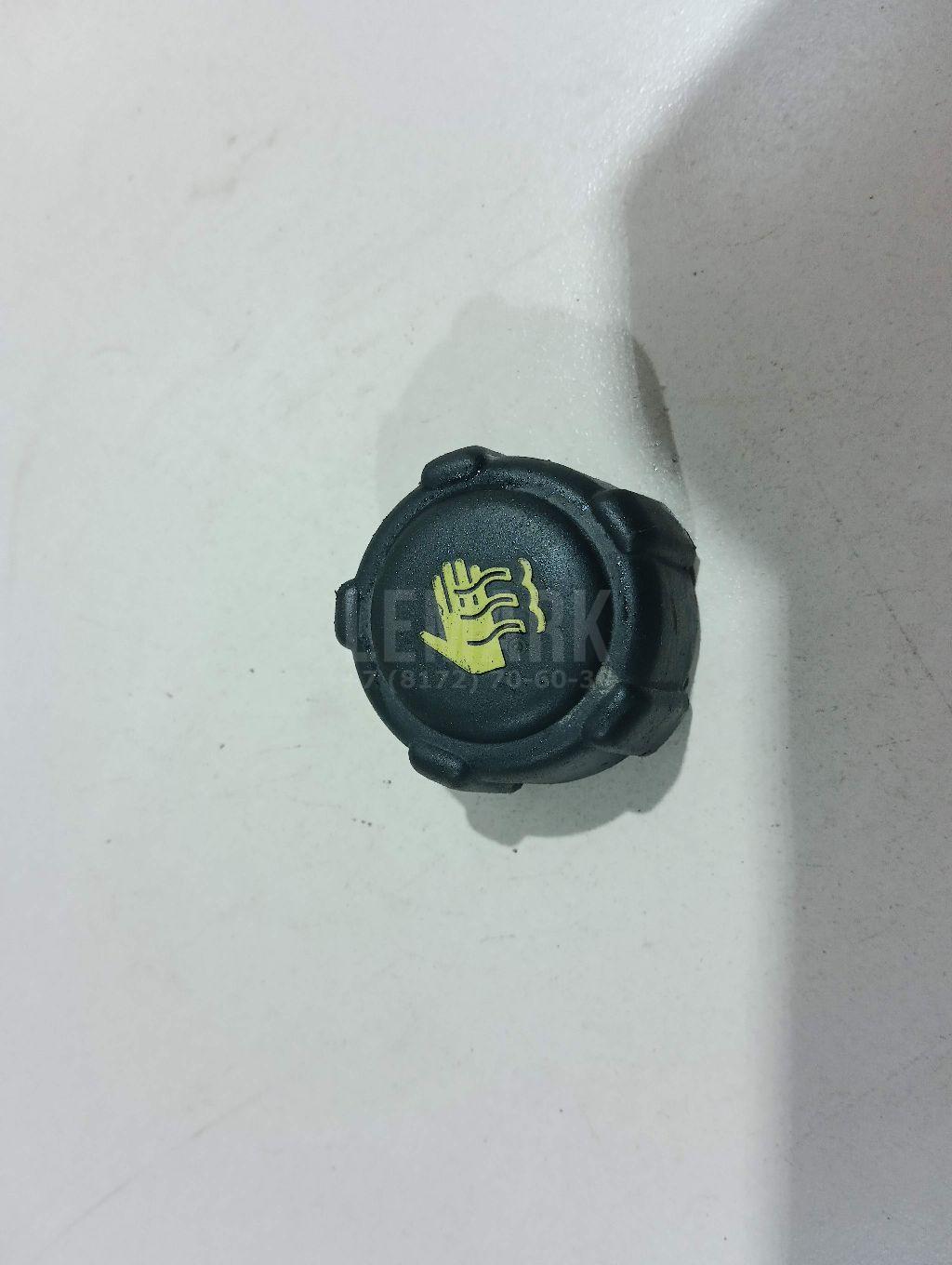 Крышка расширительного бачка 8200048024 Renault