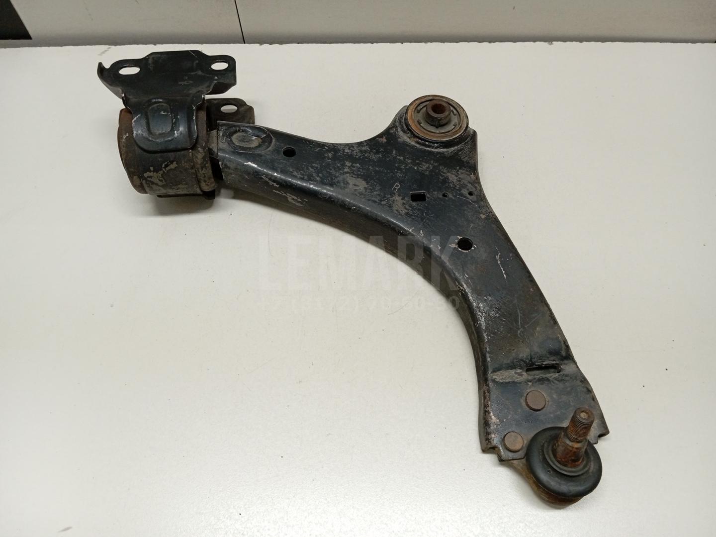 Рычаг передний правый 1507181 Ford