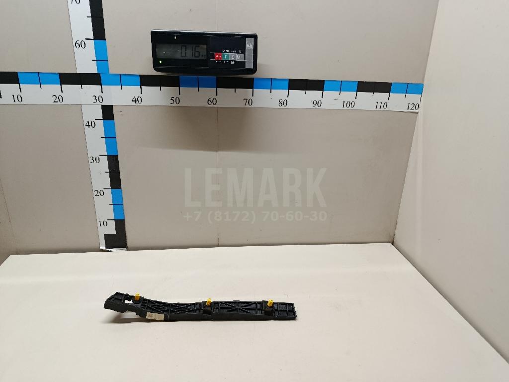 Направляющая заднего бампера правая 86614F1000 Hyundai-Kia