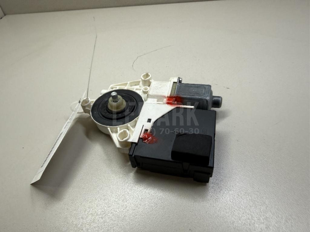 Моторчик стеклоподъемника 561959702CZ0M VAG