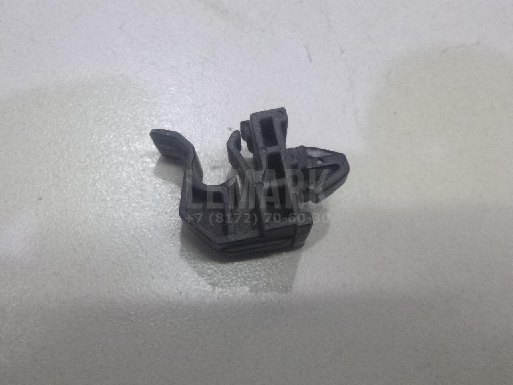 Крепеж крючка капота 811742L000 Hyundai-Kia