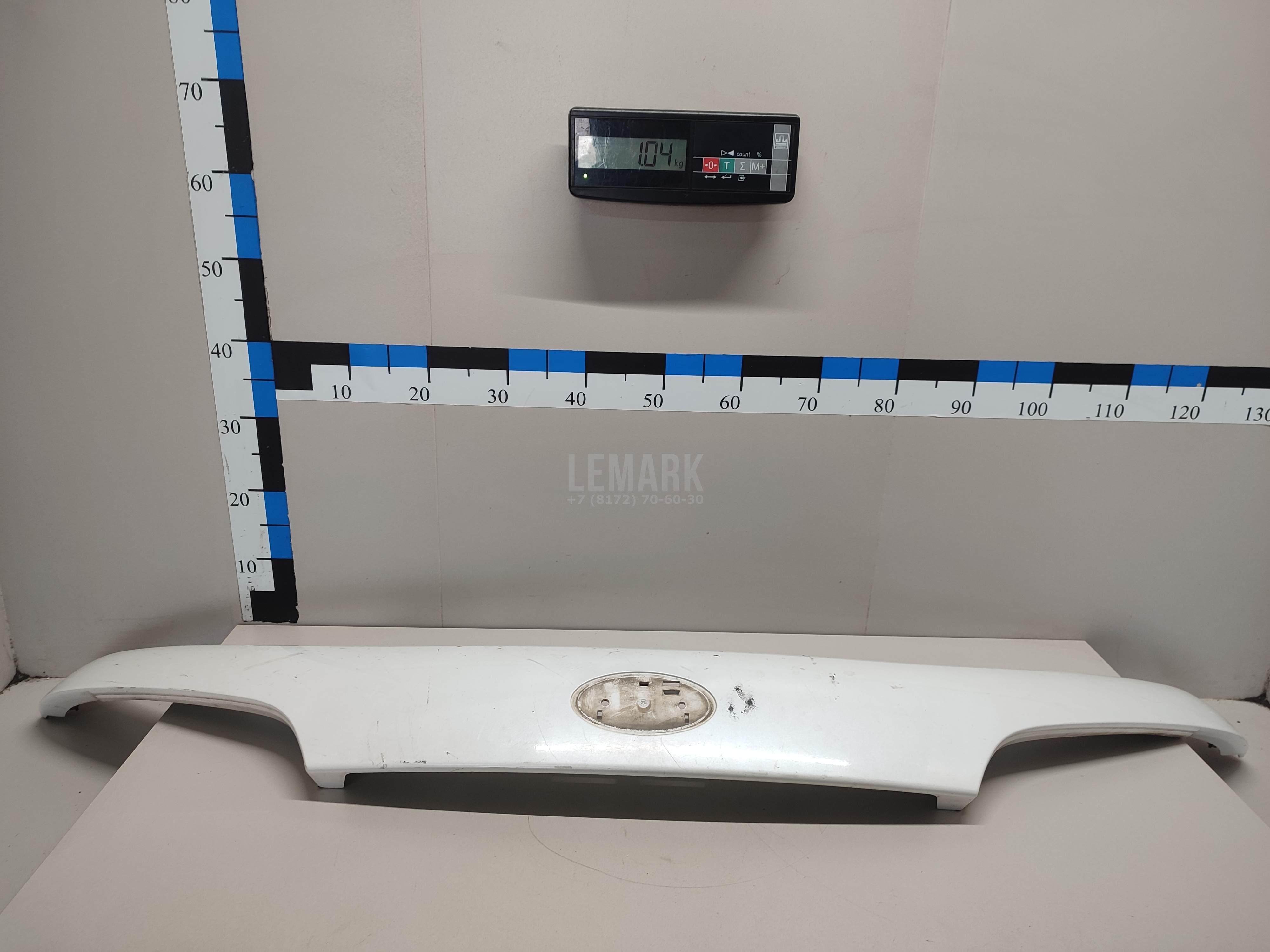 Накладка двери багажника 873112P510 Hyundai-Kia