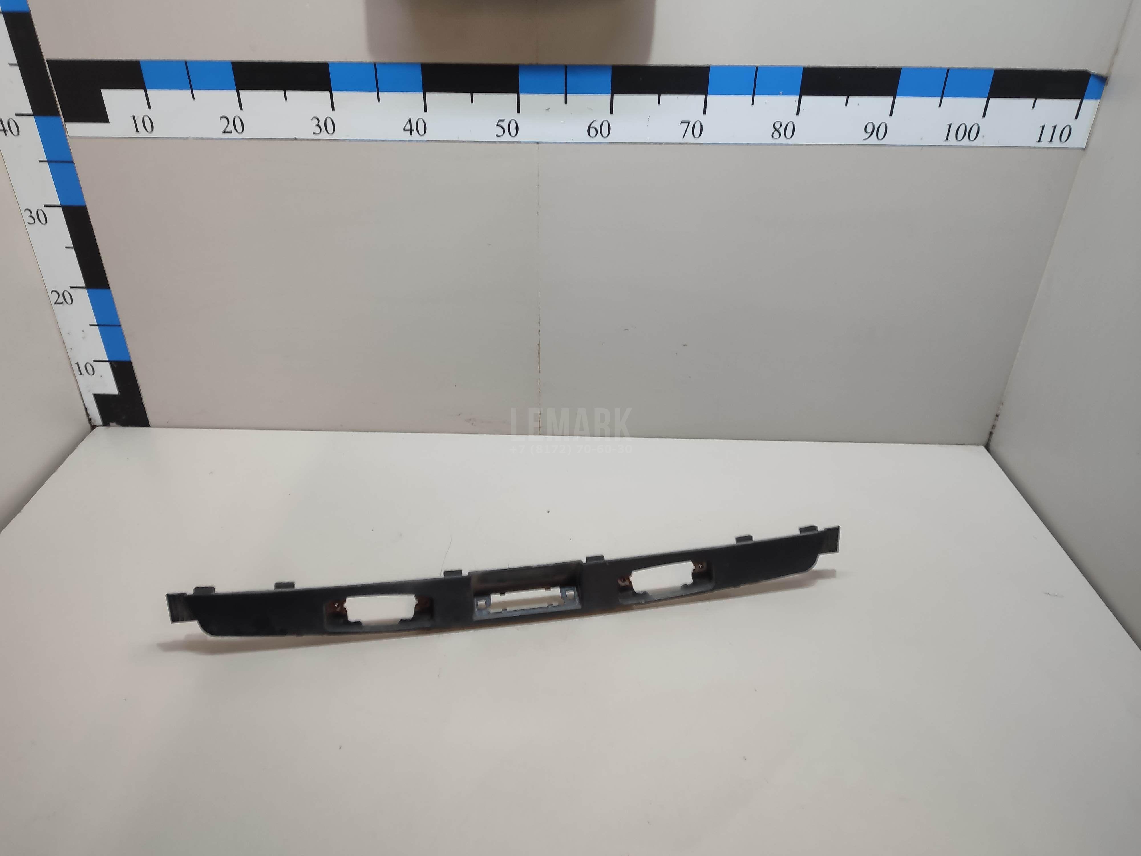 Накладка двери багажника 873122P500 Hyundai-Kia