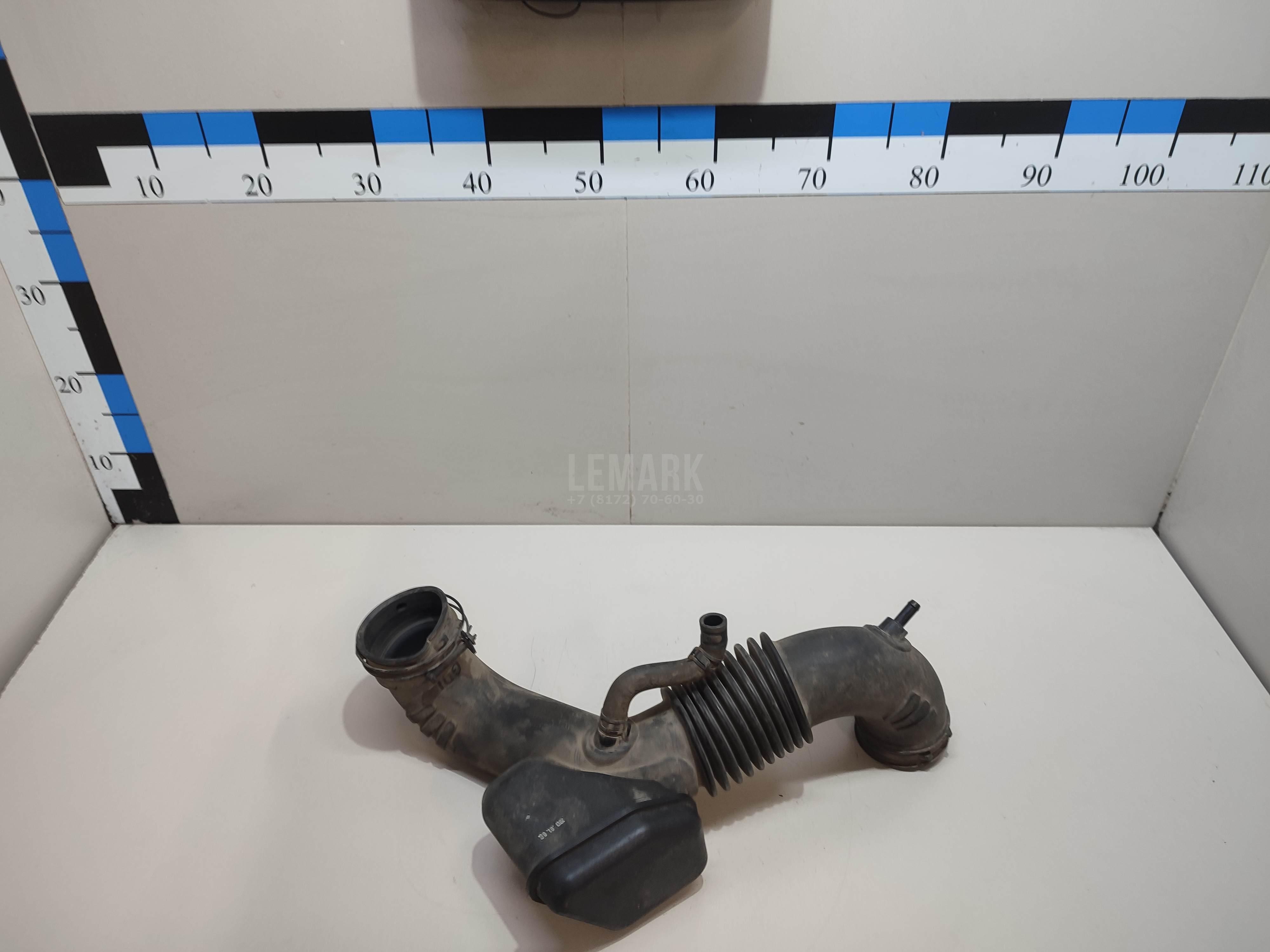 Патрубок воздушного фильтра 281302W200 Hyundai-Kia