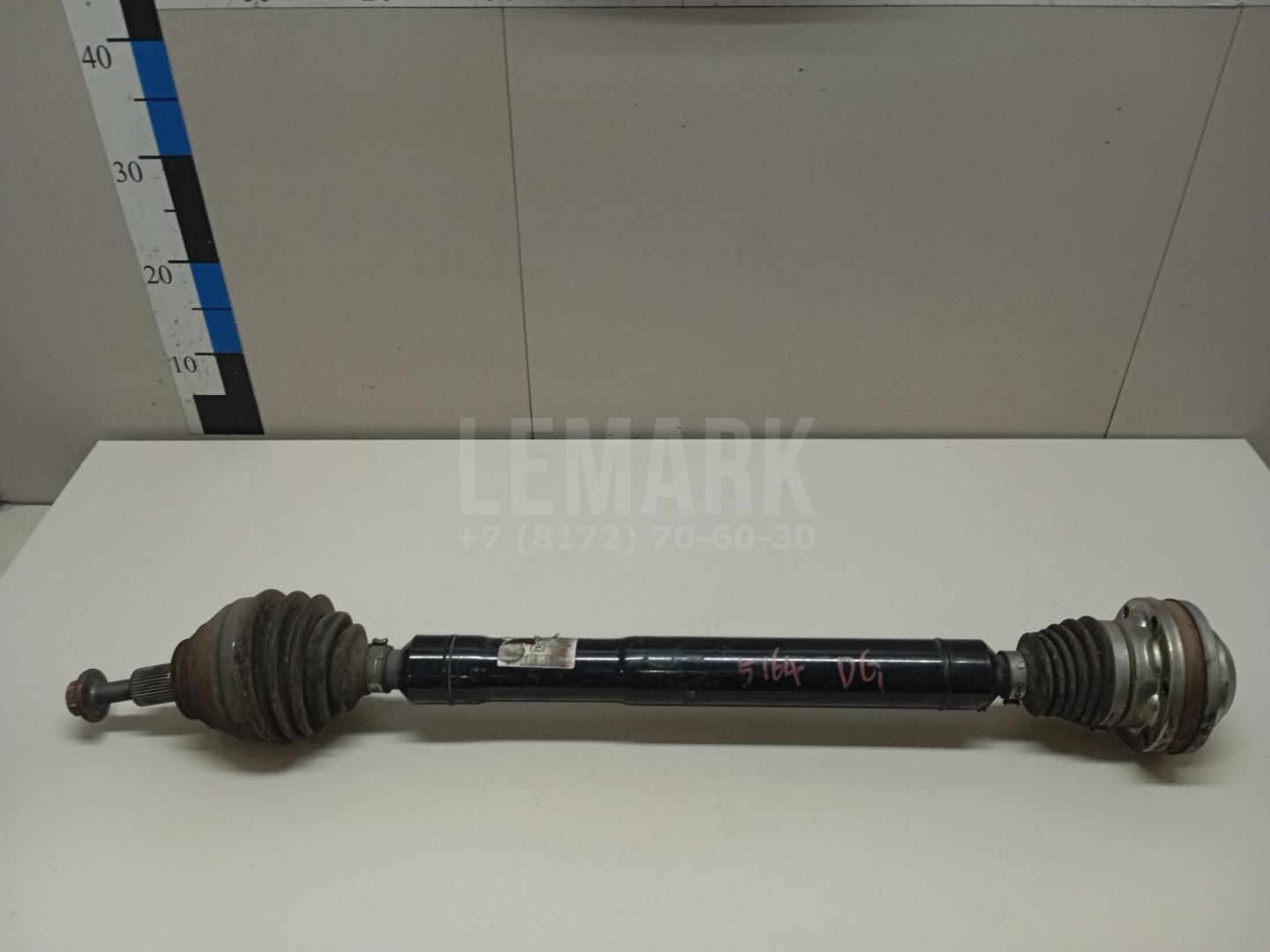 Полуось передняя правая 5Q0407272DQ VAG