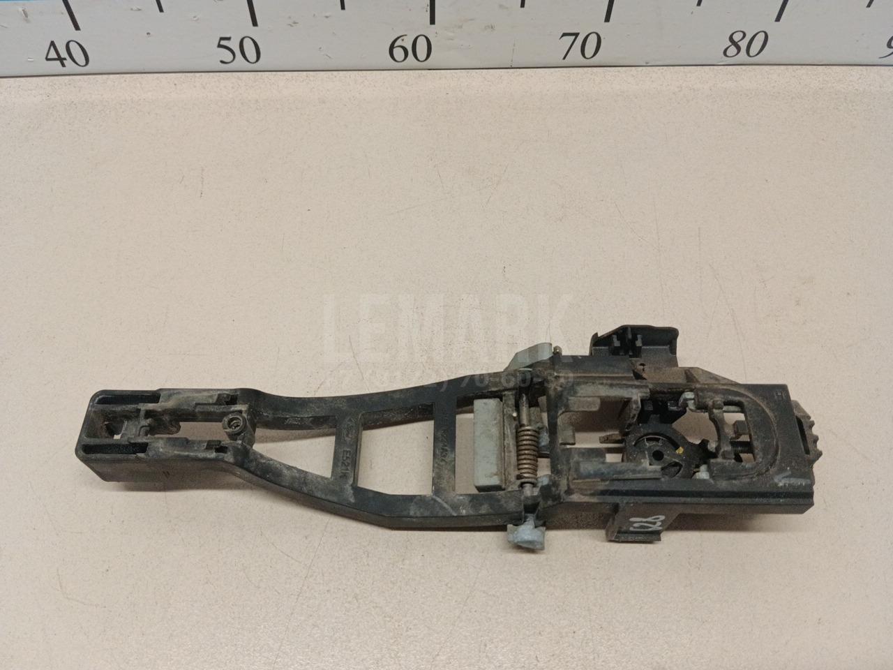 Кронштейн ручки 1480076 Ford