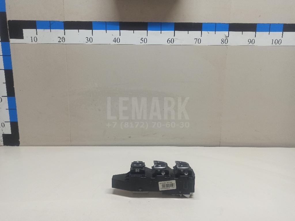 Блок управления стеклоподъемниками 935702W055 Hyundai-Kia