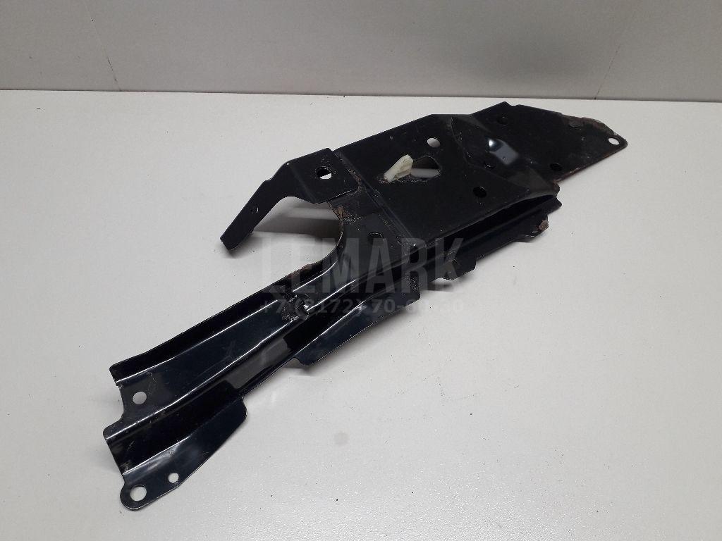 Элемент передней панели 62520JG00A Nissan