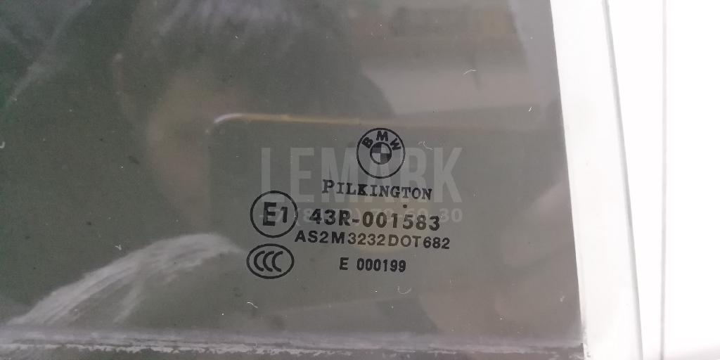 Стекло двери задней правой для  Bentley