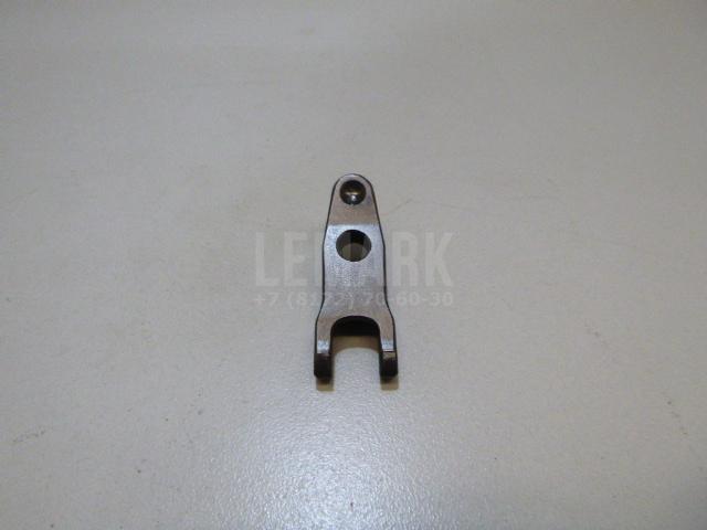 Кронштейн форсунки 338142A402 Hyundai-Kia