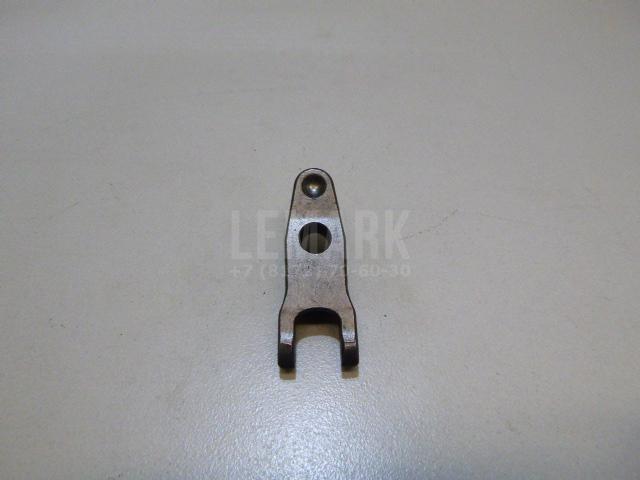 Кронштейн форсунки 338142A402 Hyundai-Kia