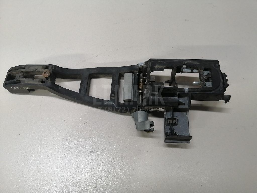 Кронштейн ручки 1480049 Ford
