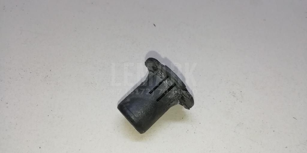 Кронштейн радиатора для  Audi A4 [B6] 2000-2004