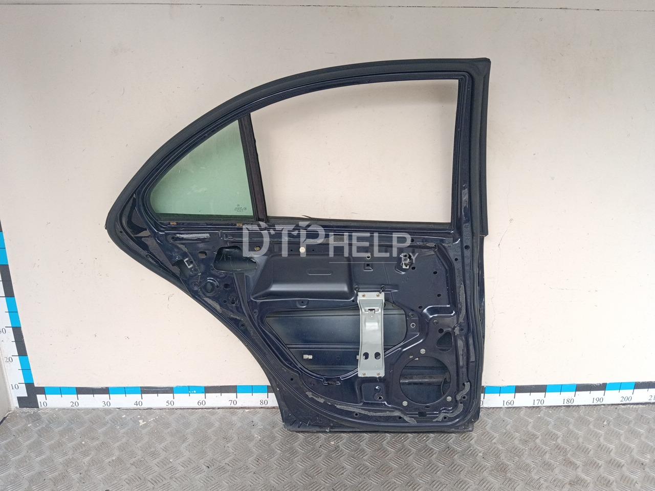 Фото Дверь задняя левая для Mercedes W203  2001