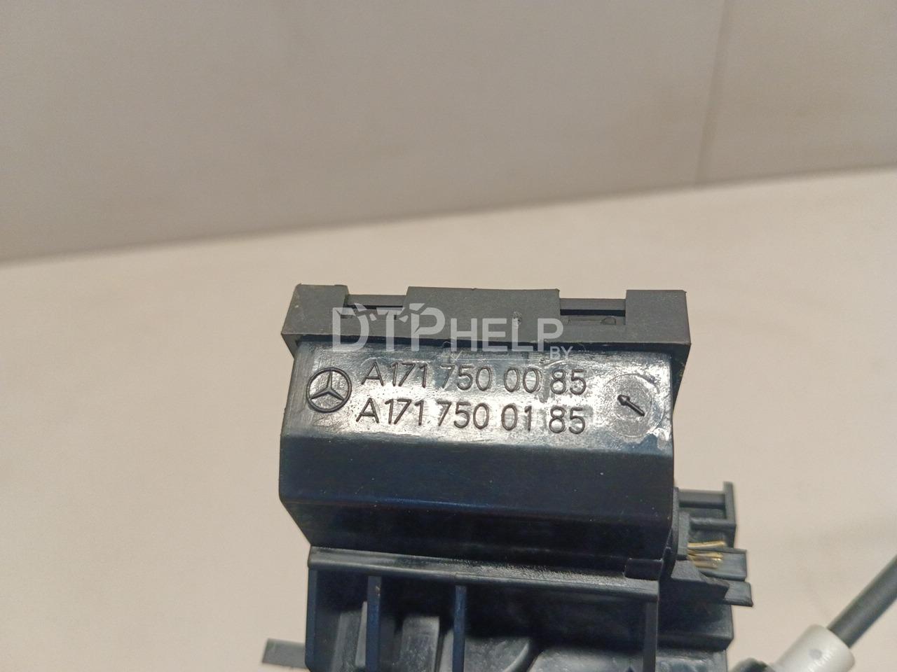 Фото Замок багажника для Mercedes W203  2001