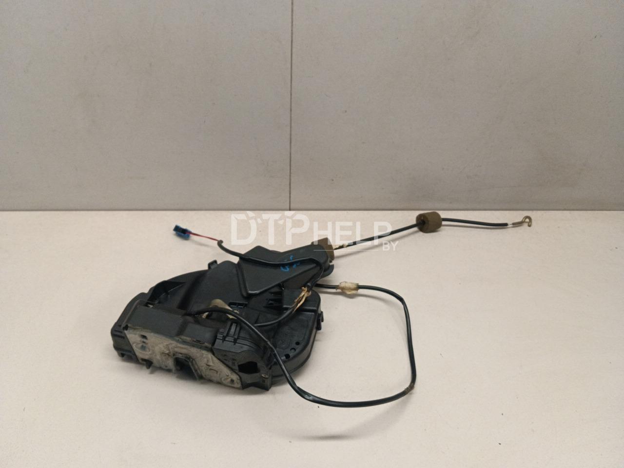Фото Замок двери задней правой для Mercedes W203  2001