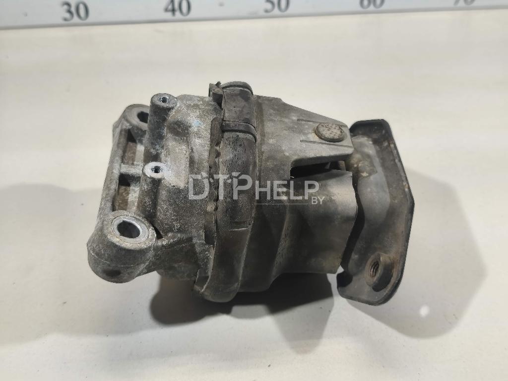 Фото Опора двигателя для Dodge Magnum  2004