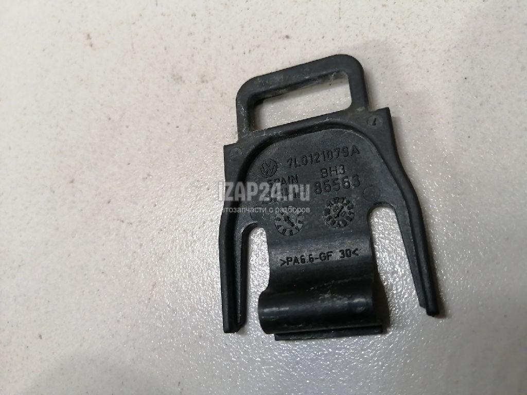 7L0121079A Кронштейн радиатора VAG Q7 [4L] (2005 - 2015)