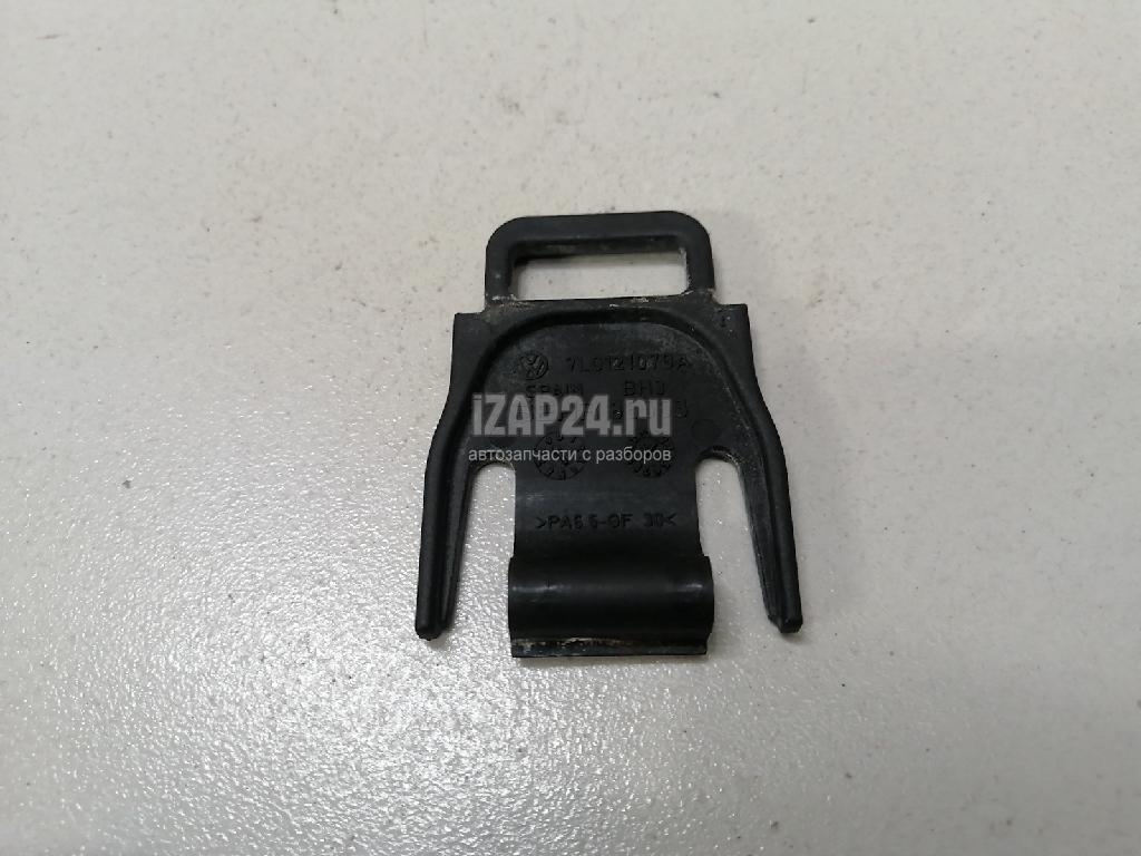 7L0121079A Кронштейн радиатора VAG Q7 [4L] (2005 - 2015)
