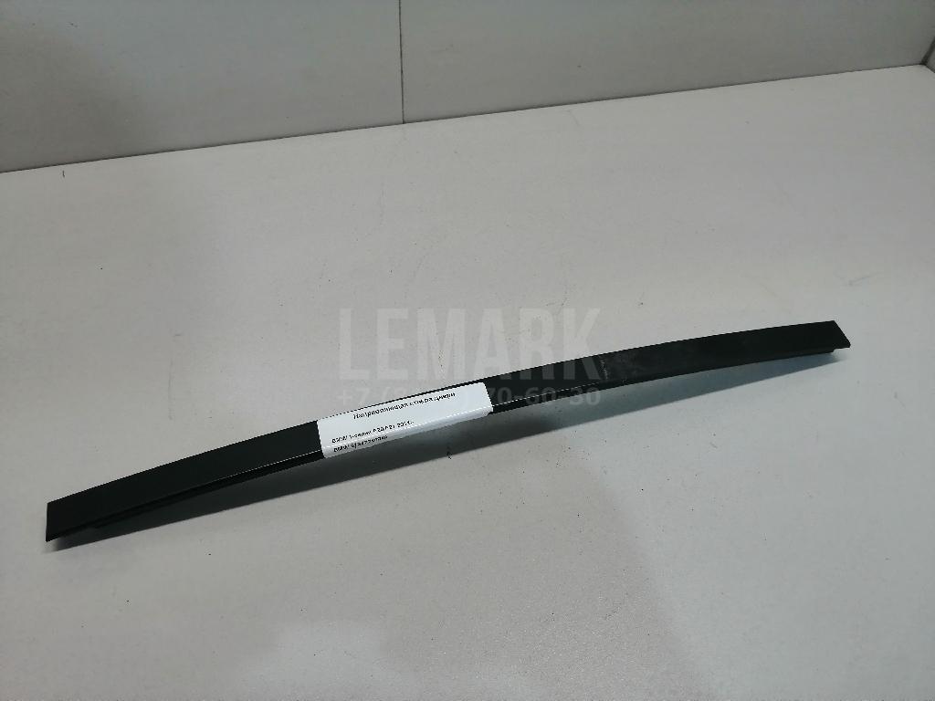 Направляющая стекла двери для  BMW X3 E83 2004-2010