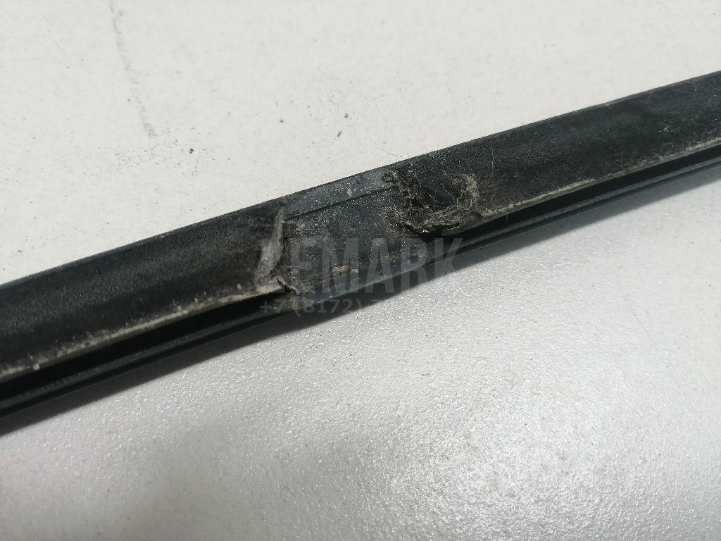 Накладка стекла заднего правого для  Audi