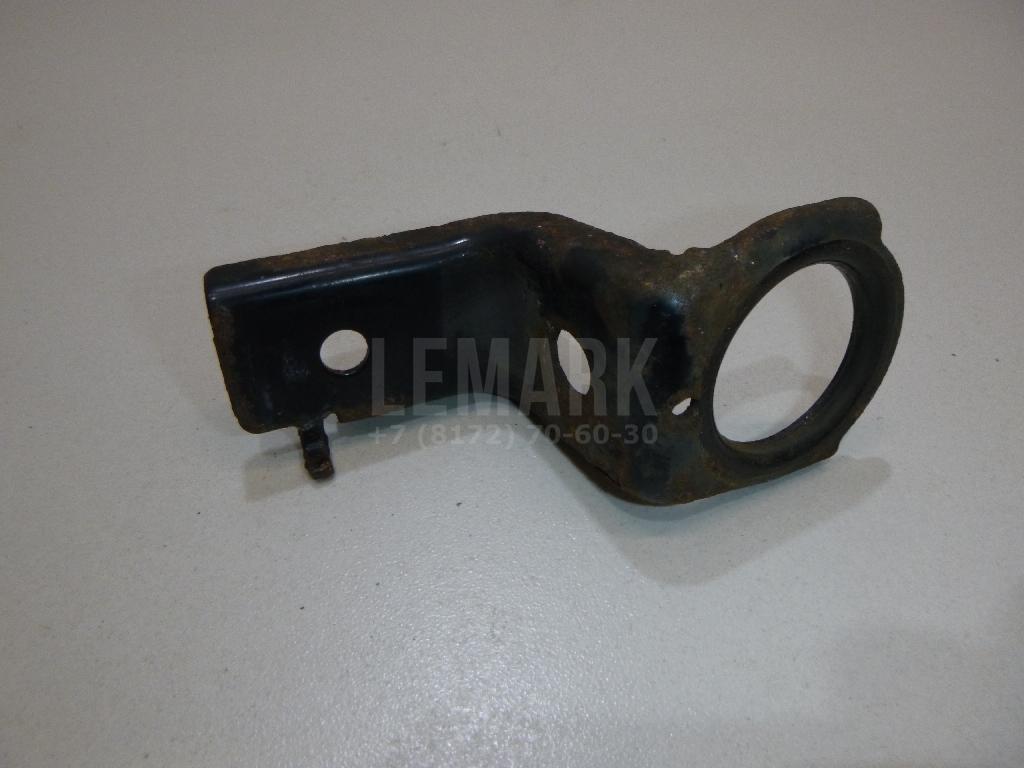 Кронштейн радиатора 1653328030 Toyota