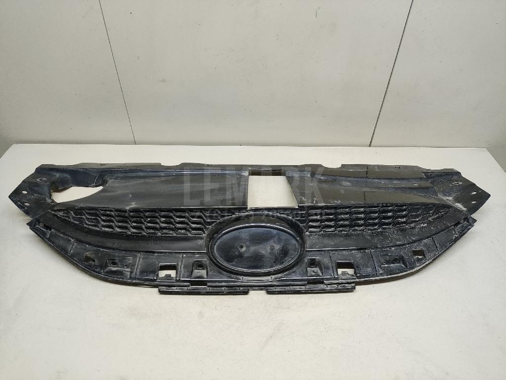 Решетка радиатора 863512Y000 Hyundai-Kia