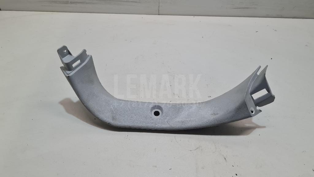 Обшивка двери багажника 817401H000ED Hyundai-Kia