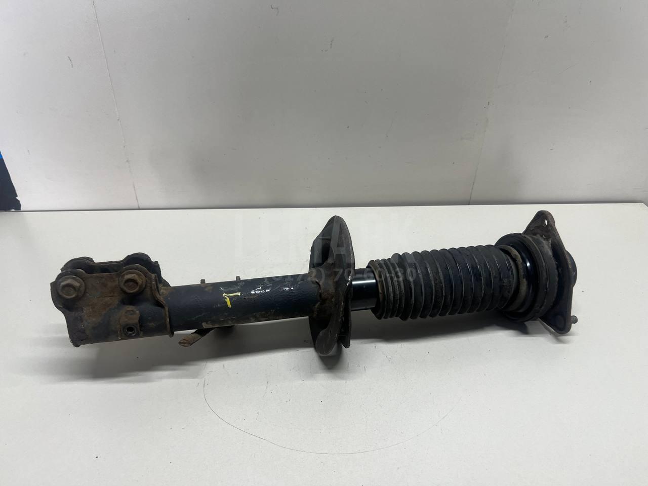 Пыльник переднего амортизатора 546253Q000 Hyundai-Kia