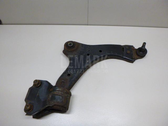 Рычаг передний правый LR002624 Land Rover